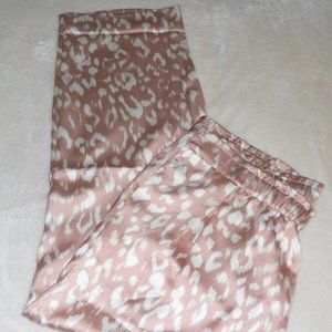 NWT Chicos XL Beige/Cream Satin Pull On Pants